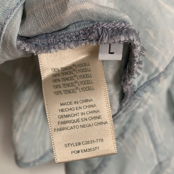 Cloth & Stone Split-Back Buttondown - Picture 10 of 10